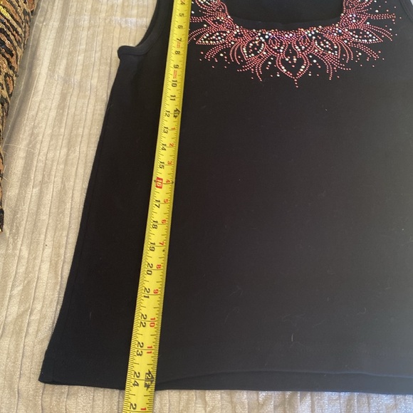 Ladies Tank/Sleeveless Top Black w/pink stones size S (label missing) - Picture 6 of 6